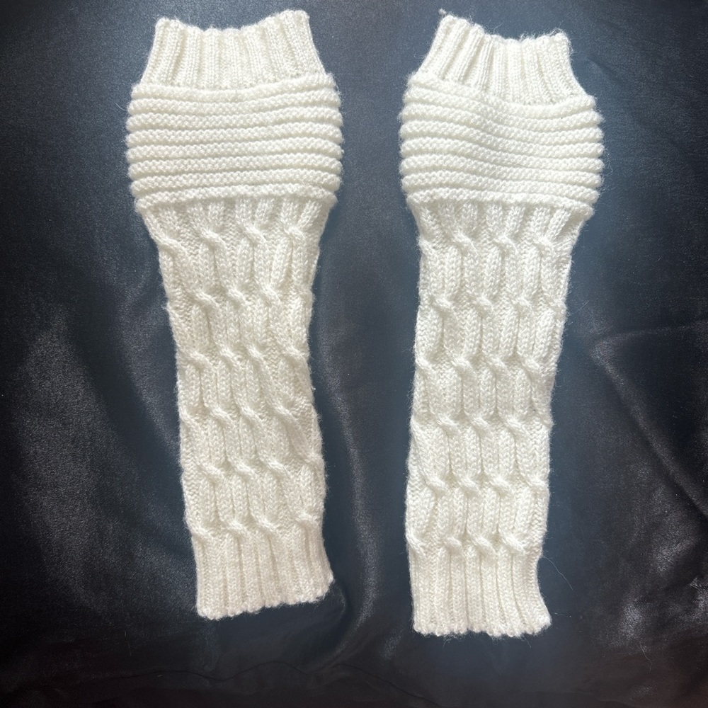 white knitted crochet arm warmers